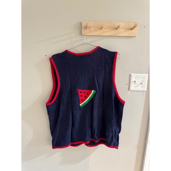 Mandal Bay vintage vest — XLARGE - Picture 5 of 5